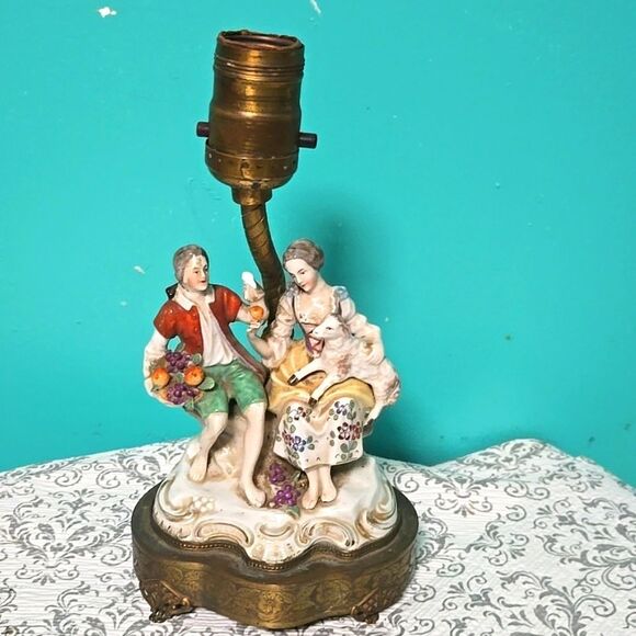 Antique Victorian Porcelain Lamp Courting Couple Sheep Grapes Boudoir Brass - Picture 2 of 11